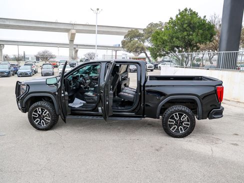 Used 2024 GMC Sierra 1500 AT4 w/ Technology Package image 12