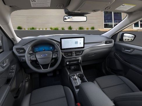 New 2025 Ford Escape SE w/ Class II Trailer Tow Package image 33