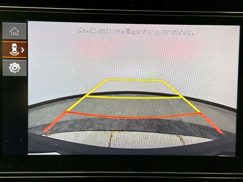 Used 2023 Kia Sportage LX image 10