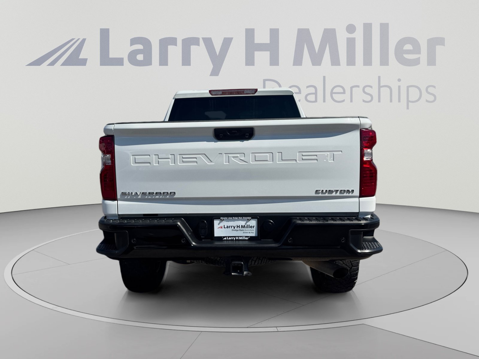 Used 2024 Chevrolet Silverado 2500 Custom w/ Custom Value Package AWD/4WD image 4