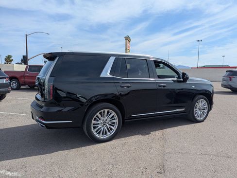 Certified 2025 Cadillac Escalade Premium Luxury w/ Touring Package image 4