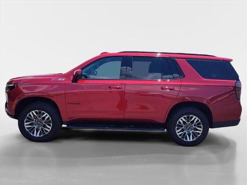Used 2025 Chevrolet Tahoe Z71 AWD/4WD image 2