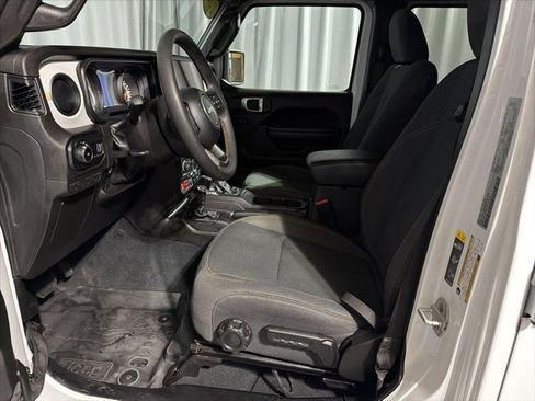 Used 2024 Jeep Wrangler Willys image 8