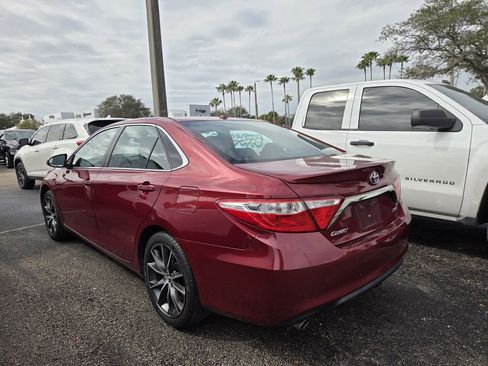 Used 2015 Toyota Camry XLE image 2