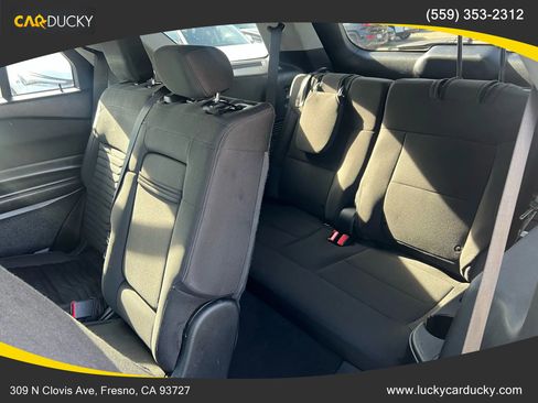 Used 2020 Ford Explorer XLT image 26