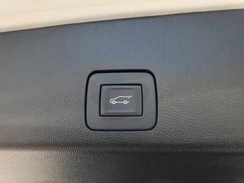 Used 2024 Buick Encore GX Avenir w/ Avenir Technology Package FWD image 35