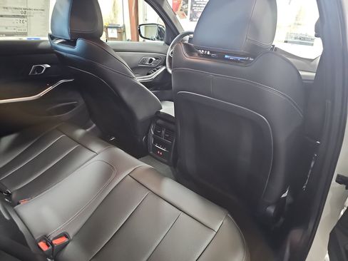 New 2026 BMW 330i Sedan w/ M Sport Package image 11