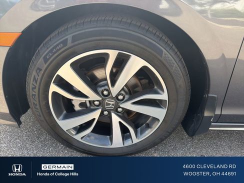 Used 2024 Honda Odyssey Touring image 11