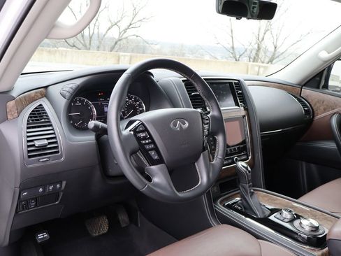 Used 2021 INFINITI QX80 Premium Select w/ All-Season Package image 20