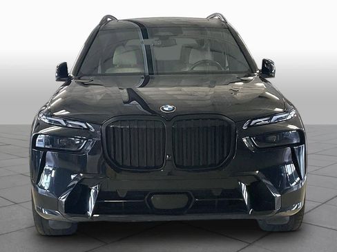 Used 2023 BMW X7 xDrive40i w/ M Sport Package AWD/4WD image 3