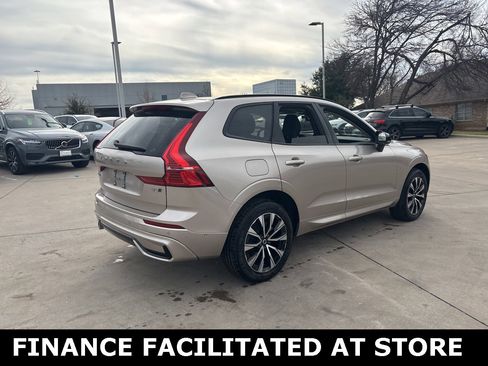 Certified 2025 Volvo XC60 B5 Plus image 5
