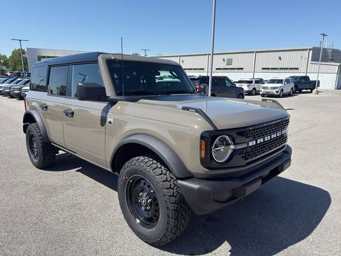 New 2026 Ford Bronco Big Bend AWD/4WD image 3
