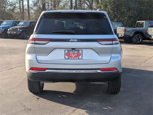 New 2025 Jeep Grand Cherokee Laredo X image 6