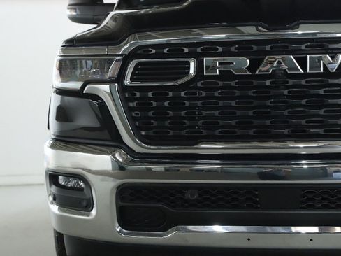 Used 2025 RAM 1500 Big Horn AWD/4WD image 6