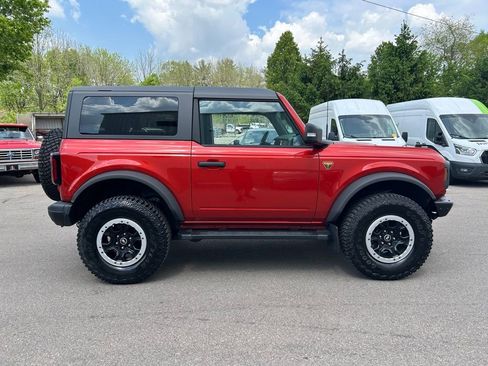 Used 2023 Ford Bronco Badlands w/ Sasquatch Package AWD/4WD image 9