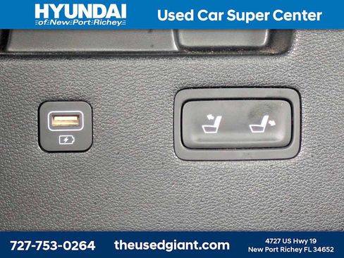 Used 2022 Hyundai Palisade Calligraphy FWD image 16