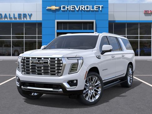 New 2026 GMC Yukon XL Denali w/ Denali Reserve Package AWD/4WD image 7