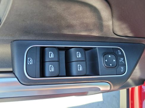 New 2026 Mercedes-Benz GLB 35 AMG 4MATIC image 20