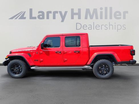 New 2025 Jeep Gladiator High Tide image 3