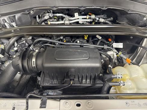 Certified 2023 Ford Explorer Limited w/ Equipment Group 301A image 9