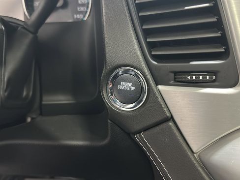 Used 2020 GMC Yukon XL SLT image 15