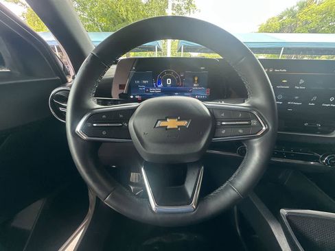 Used 2026 Chevrolet Equinox LT FWD image 15