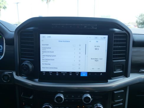 Used 2024 Ford F150 Lariat w/ FX4 Off-Road Package image 16