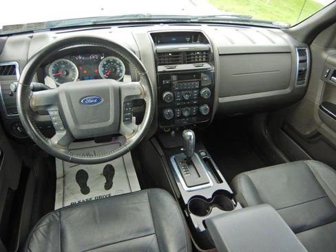 Used 2010 Ford Escape Limited image 2