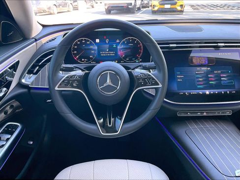Used 2024 Mercedes-Benz E 450 4MATIC Sedan image 7