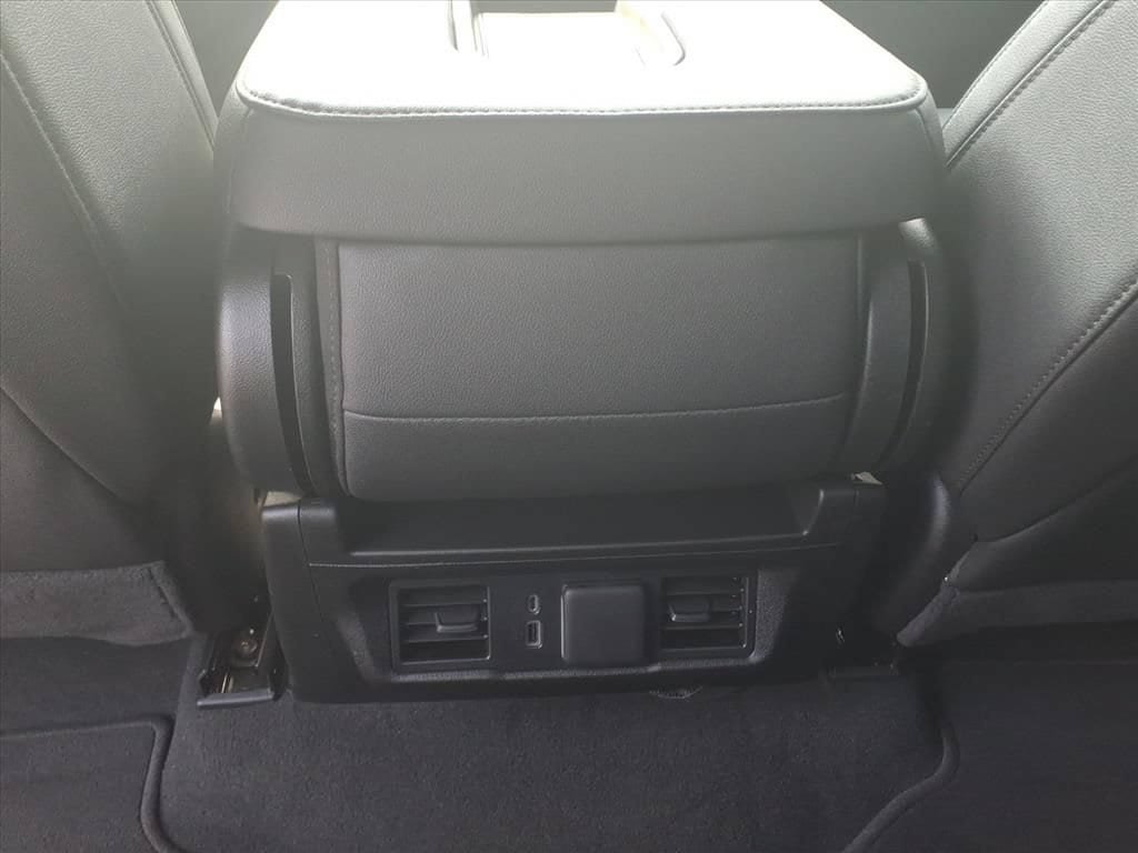 Used 2026 GMC Sierra 1500 SLT AWD/4WD image 23