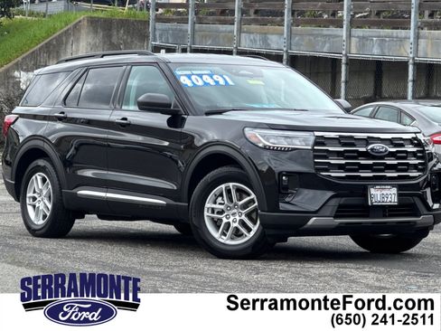 Used 2025 Ford Explorer Active w/ Active Comfort Package image 1