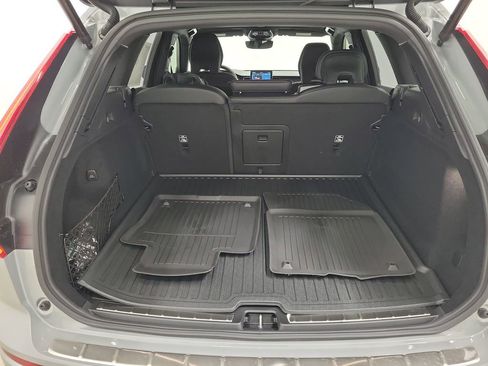 New 2026 Volvo XC60 B5 Ultra w/ Protection Package Premier AWD/4WD image 10