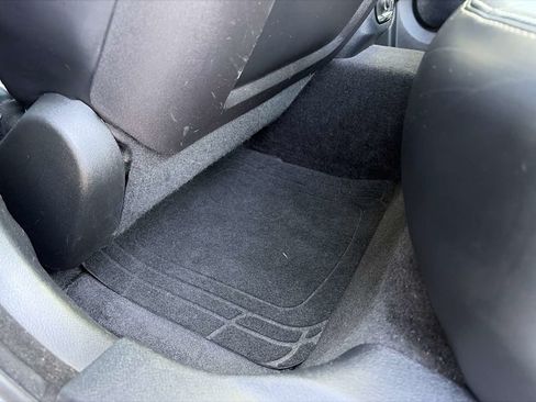 Used 2014 Chrysler 300 S RWD image 15