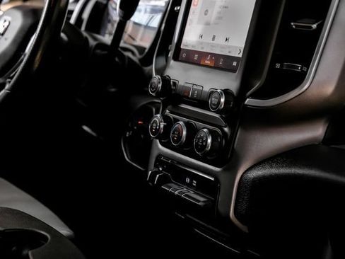 Used 2022 RAM 2500 Big Horn AWD/4WD image 23