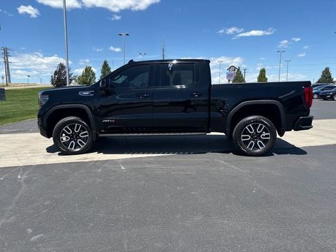 Certified 2025 GMC Sierra 1500 AT4 w/ AT4 Premium Package AWD/4WD image 7