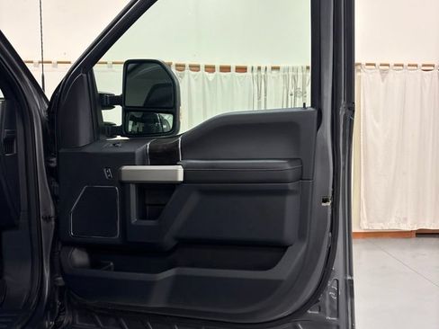 Used 2022 Ford F250 Lariat w/ Tremor Off-Road Package AWD/4WD image 25