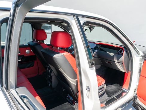 Used 2026 Rolls-Royce Cullinan AWD/4WD image 78