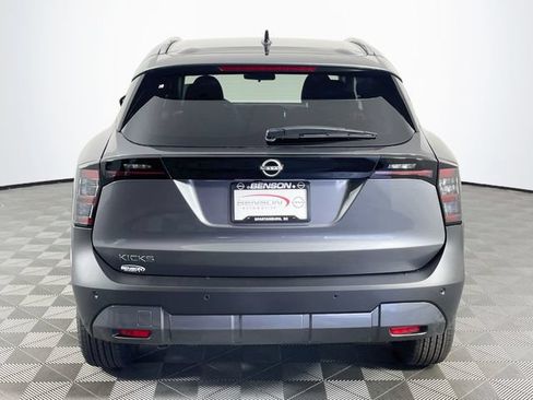 New 2026 Nissan Kicks SV w/ SV Premium Package FWD image 6
