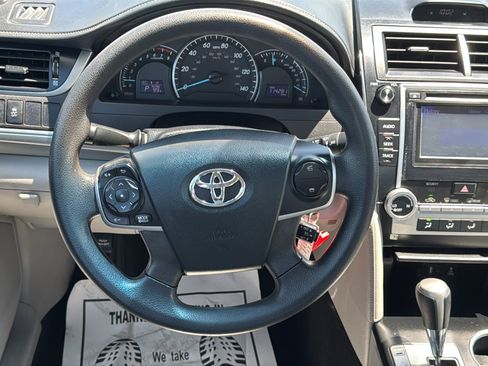 Used 2013 Toyota Camry LE FWD image 17