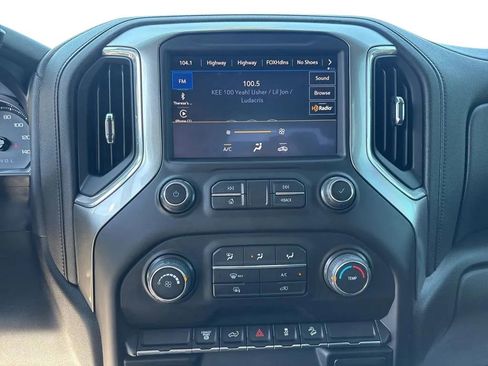 Used 2021 Chevrolet Silverado 2500 LT w/ Z71 Off-Road Package AWD/4WD image 20