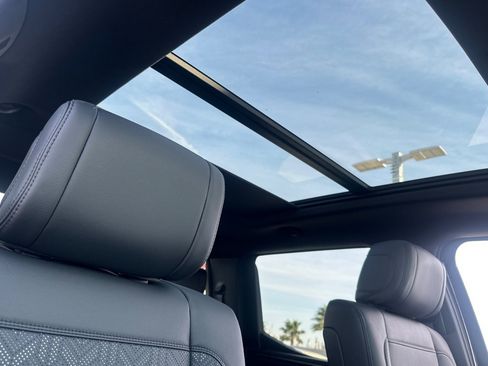 New 2025 Toyota Tundra Limited AWD/4WD image 15