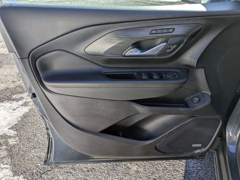 Certified 2021 GMC Terrain SLT w/ Infotainment Package II image 9