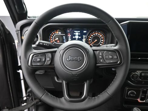 New 2025 Jeep Gladiator Sport image 6