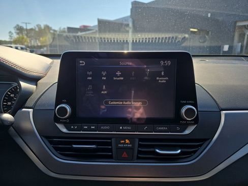 Used 2023 Nissan Altima 2.5 SR image 25