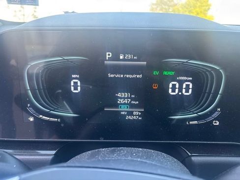 Used 2024 Kia Niro EX w/ EX Cold Weather Package FWD image 1