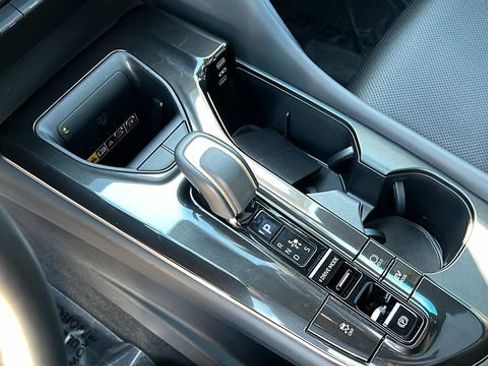 Used 2025 Toyota Crown Signia image 14