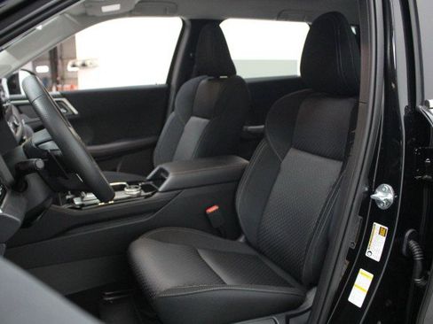 New 2026 Mitsubishi Outlander ES image 7