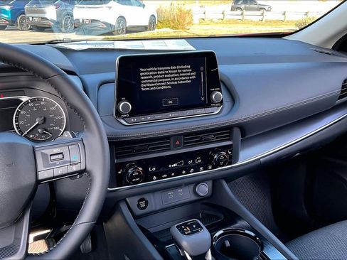 New 2026 Nissan Rogue SV image 6