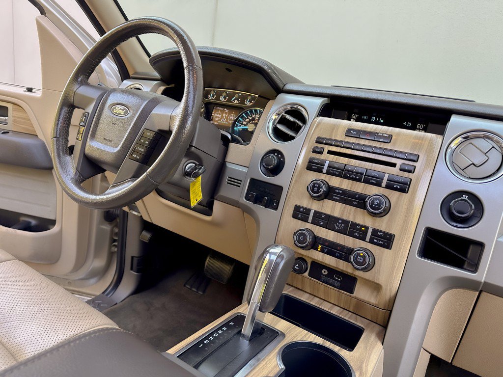 Used 2011 Ford F150 Lariat w/ Lariat Plus Pkg AWD/4WD image 29