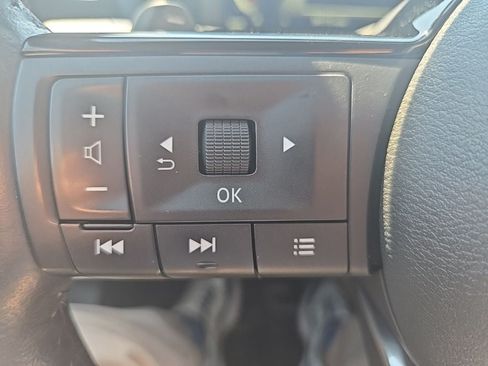 Used 2024 Nissan Rogue Platinum w/ Platinum Premium Package AWD/4WD image 14